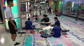 Children painting for Thailand National Youth Day