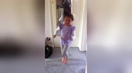 Newsflare Edit - 3 year old sings pirate song