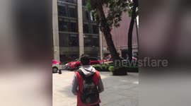 Quake causes huge pane of glass to fall at Citi bank in Mexico
