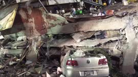 Search at collapsed textile factory in Mexico City