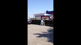 Hoes fighting on Long Beach blvd. Only in Compton