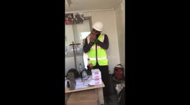 Hilarious construction worker pranked with exploding cigarette