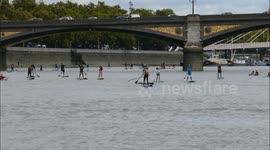 paddle board The Thames