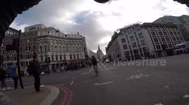 Morning Commute Through London - St Pauls