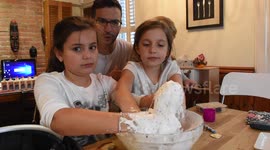 YouTuber blends homemade slime in Blendtec blender!