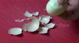 Quick Tips: Removing Eggshells from Boiled Eggs | One Pot Chef