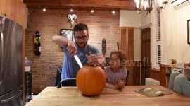 How to make an exploding jack-o'-lantern