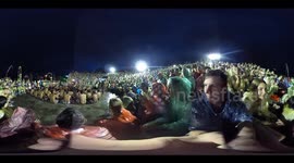 Indonesian Fire Dance in 360 - Man Fights Fire