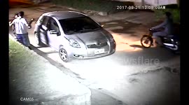 Mobile phone and wallet snatching by a group of armed teenagers