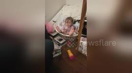 Newsflare Edit - What happens when you turn your back for 30 seconds