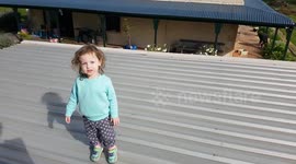 Turn your back from the ladder fro 30 seconds