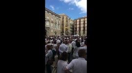 Crowds in Barcelona call for dialogue between Spanish and Catalan Governments