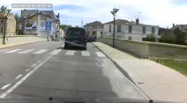 Bad driving France 065