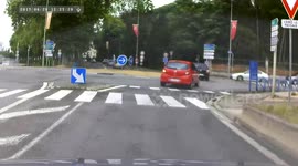 Bad driving France 067