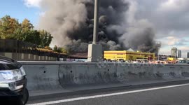 Huge market fire breaks out in Moscow, Russia