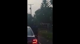 Road Rage , man rips of mirror and throws it at motorist