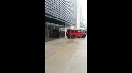 Rapper (Fat Joe) Crosses Paths with Hot-Red Mercedes G-Class