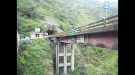 Ecuador. Baños. Puenting. Bungee jumping from small bridge. Salto Rubén puente medio. 11.08.2014