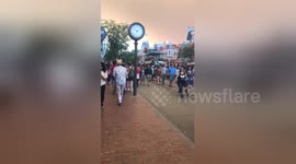 Newsflare Edit - It’s dark at the Park #Disneyland #CanyonFire2 https://t.co/Ln5yFwShb3