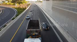 Traffic from above over a highway
