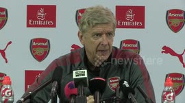 Arsene Wenger destroys Paul Merson with brilliant put down