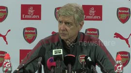 Wenger admits Arsenal may sell Ozil and Sanchez in January