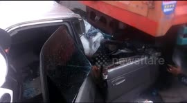 Car hit truck was parked from behind, 3 killed