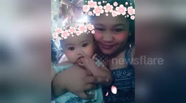 Newsflare Edit - Baby and Mama selfie moment