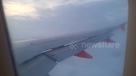 Foggy landing into Stansted makes wings 'disappear'
