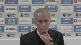 Angry Mourinho rips into United