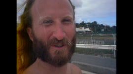 Saint Martin. Sin Maartin. San Martin. Maho beach. Holding fence, big plane. Despegando American Airlines agarrado a valla. 2014 Bueno