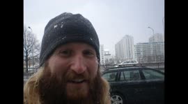 Finland snowing. Finlandia. Helsinki nevando