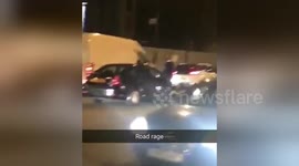 Newsflare Edit - Road Rage Blocks Traffic In Busy London