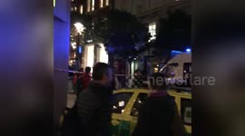 Newsflare Edit - Road closure in place on Southampton Street, which goes from The Strand (opposite Savoy Theatre) to #CoventGarden https://t.co/X4Qz4RhWKJ