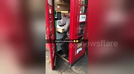 Newsflare Edit - A phone shop in a London phone box is amazing