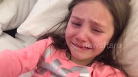 Adorable Response of a 5 Year Old Girl at first viewing of John Lewis' Moz the Monster Christmas Ad 2017