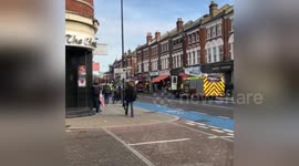Newsflare Edit - Fire at a flat in Tooting