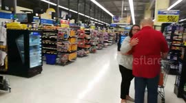 Shoppers flee Walmart as quake hits Costa Rican capital