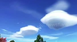 UFO-shaped clouds appear in southwestern China