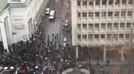 Rioters clash with police in central Brussels
