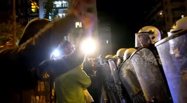 Tensions rise as refugees walk en masse toward Greek north border