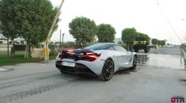 McLaren 720s Drives Through Water!!