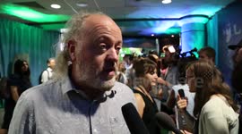 Bill Bailey on the red carpet of HOW TO TRAIN YOUR DRAGON 2