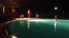 Amazing synchronised swimming team in Guardalavaca hotel entertains with routine based around popular pop songs