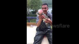 Fisherman catches fish with two 'heads'