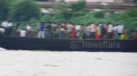 indian water transport on river