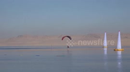 Paramotorist breaks propeller during race