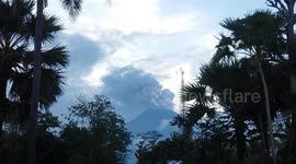 Mount Agung erupts for the second time