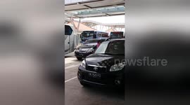 Newsflare Edit - Airport chaos in Bali after volcano eruption
