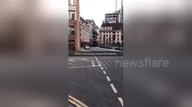 Newsflare Edit - Police are evacuating the area around the #Gherkin a lot of confusion right now here https://t.co/Tl2b4zY5Py